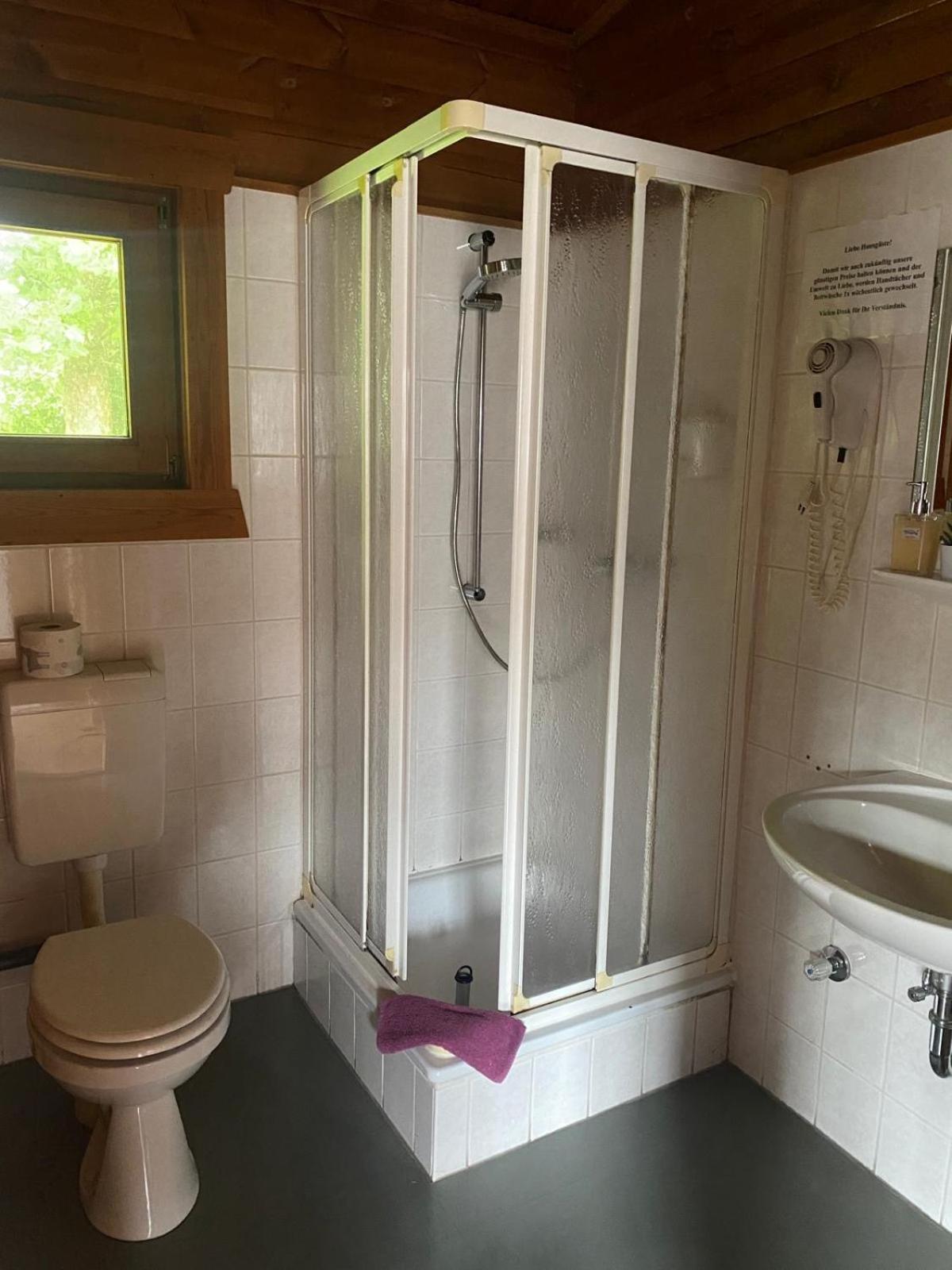 Abb Sportcenter Gaensefurth, Doppelzimmer Ohne Kueche, Standard Doppelzimmer Mit Kueche Hecklingen  Dış mekan fotoğraf